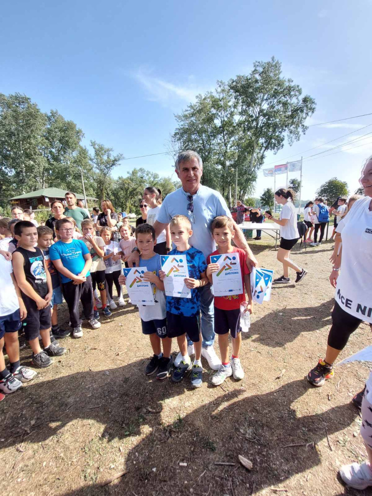 IMG-5f2ad43f9058822a1963837174db448e-V.jpg IMG-5f2ad43f9058822a1963837174db448e-V.jpg